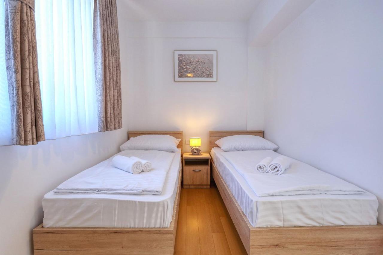 Apartments Perla With Free Parking Zadar Eksteriør bilde
