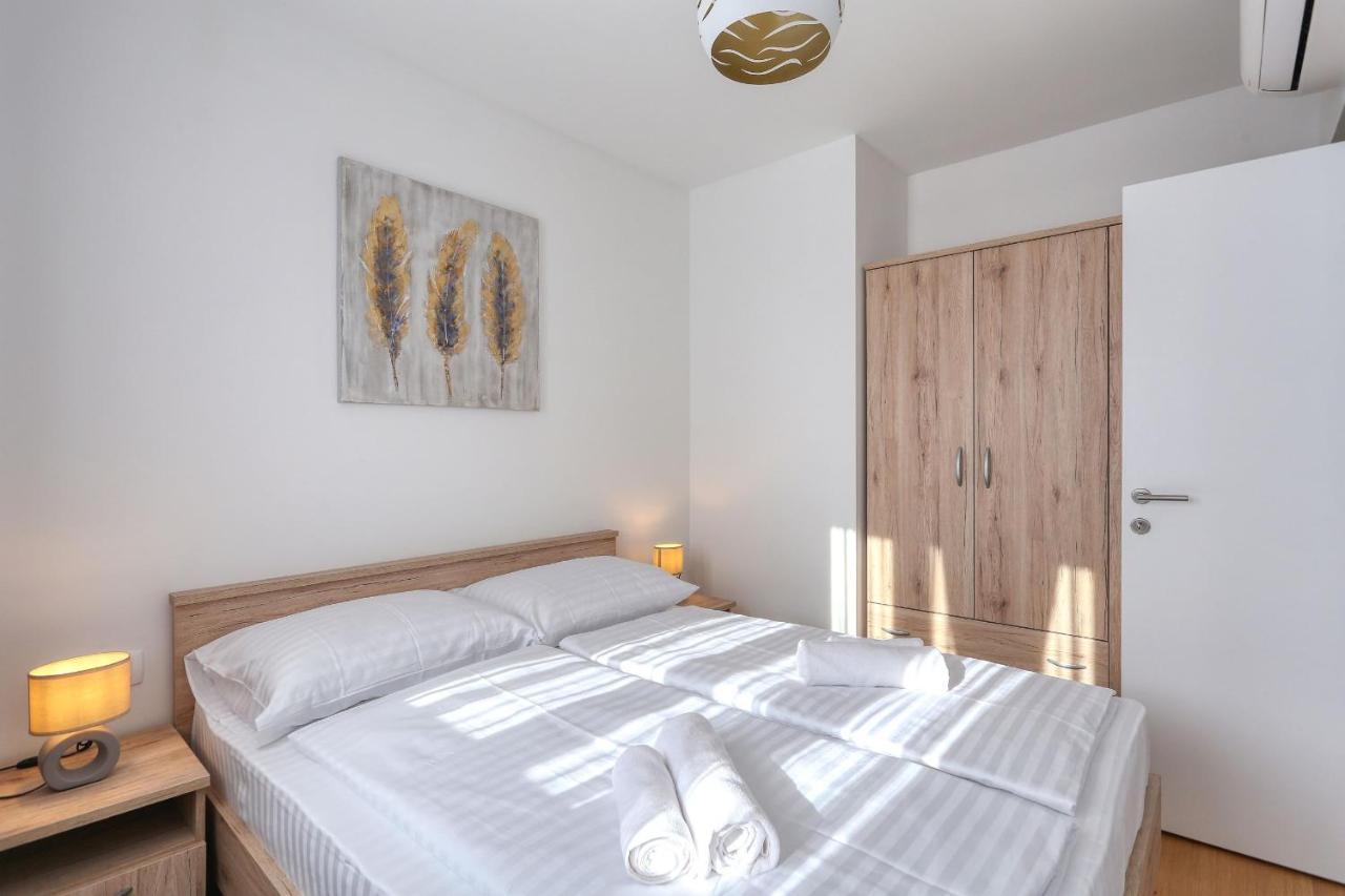 Apartments Perla With Free Parking Zadar Eksteriør bilde