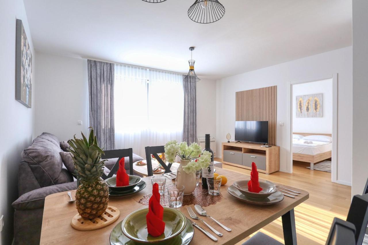Apartments Perla With Free Parking Zadar Eksteriør bilde